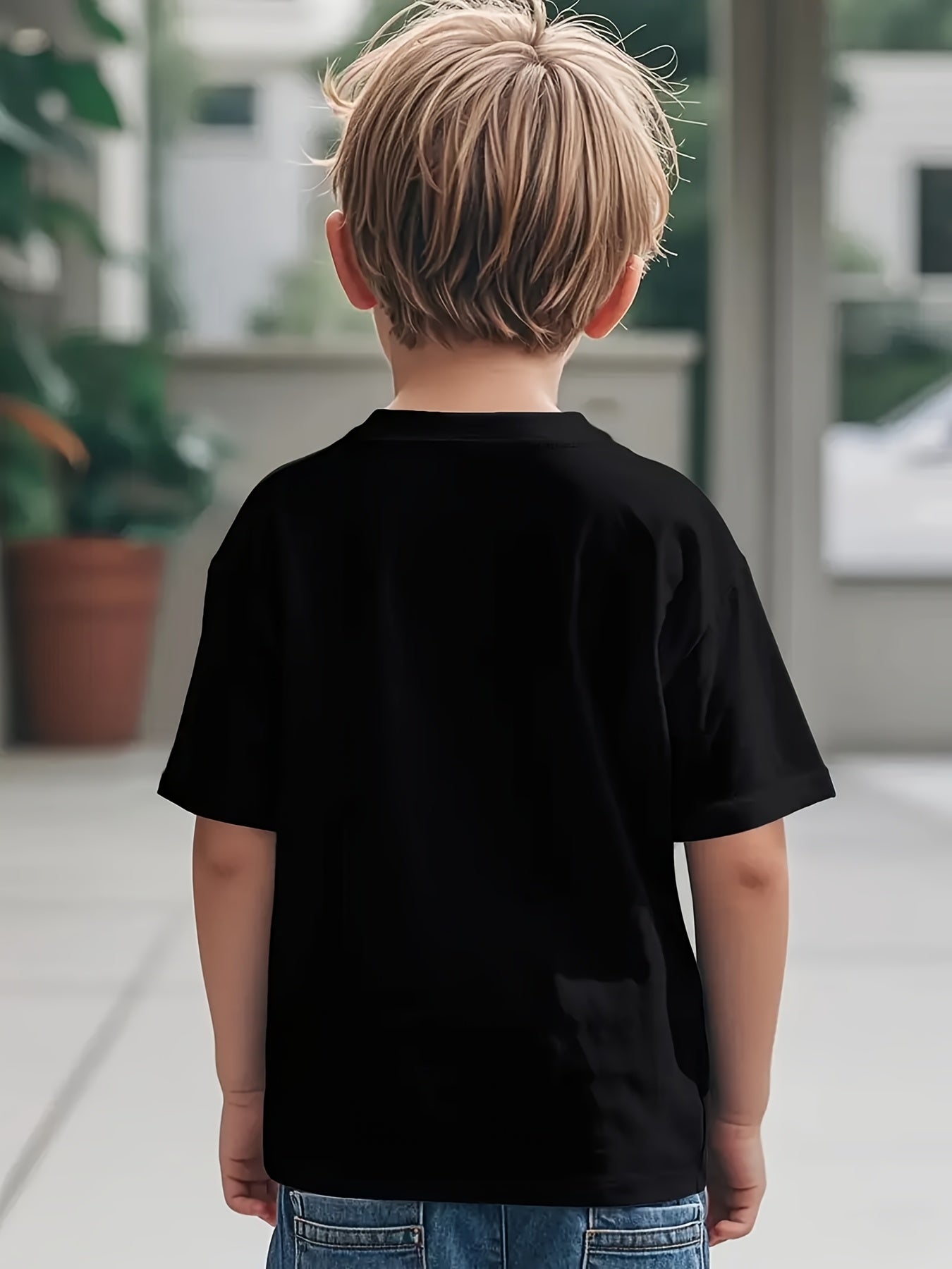 JUSTICE LEAGUE Kids  Crouching Hero Print Boys & Girls T-Shirt - 100% Cotton Soft Breathable Short Sleeve Tee Design, Comfortable Casual Top for Kids, Perfect Gift for Graduation & Summer - Affordable Everyday Clothing Item,