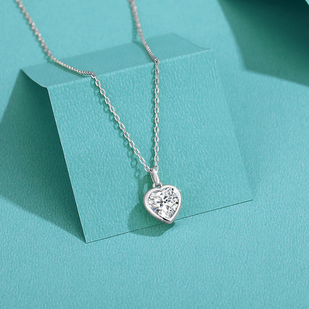 925 Sterling Silver Heart Cut Moissanite Pendant Necklaces for Valentine's Day Jewelry Gift