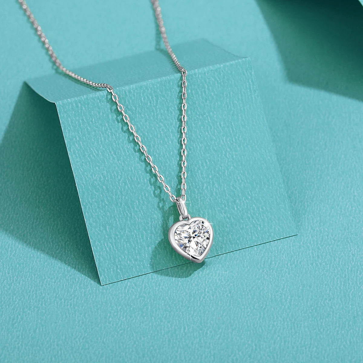 925 Sterling Silver Heart Cut Moissanite Pendant Necklaces for Valentine's Day Jewelry Gift