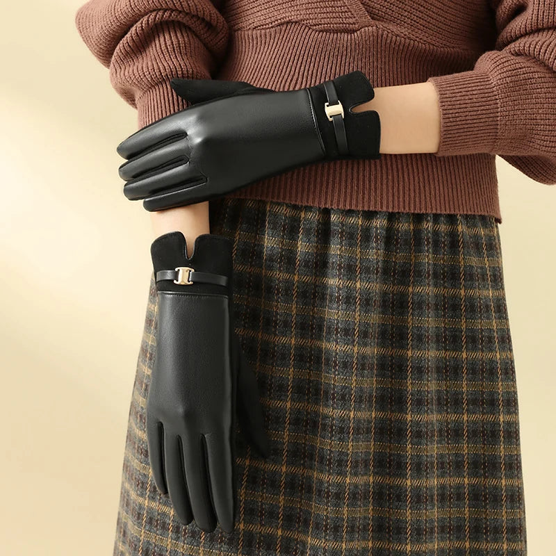 1 Pair of Gloves for Women in Winter Fleece-Lined to Heattech and Touch Screen Pu Elegant and Exquisite Cycling and Driving Gloves