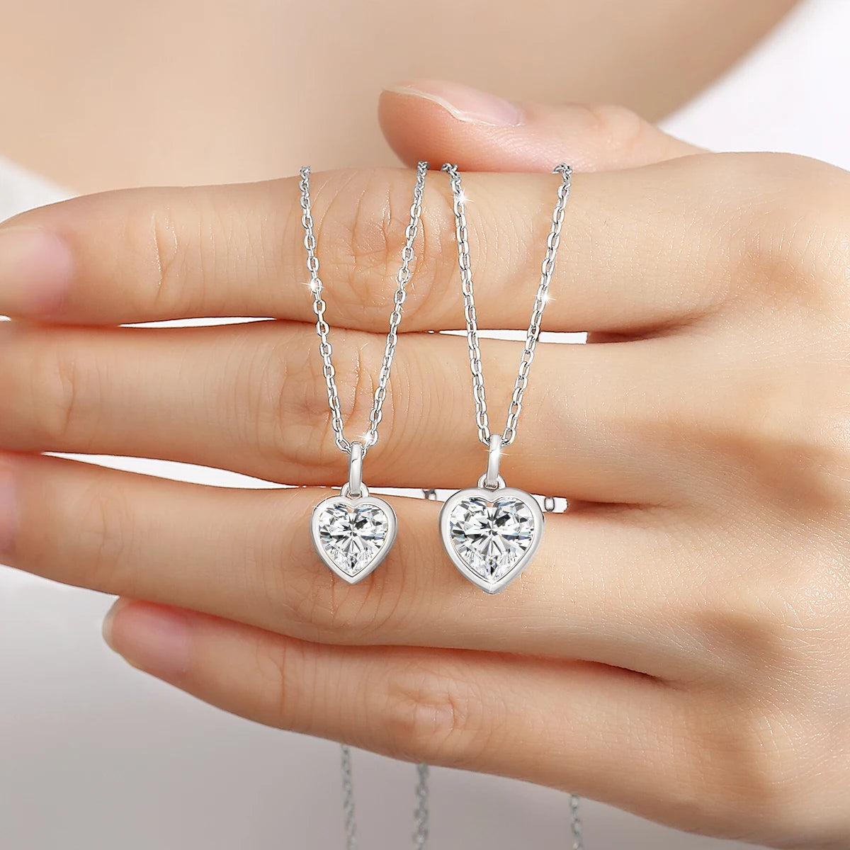 925 Sterling Silver Heart Cut Moissanite Pendant Necklaces for Valentine's Day Jewelry Gift